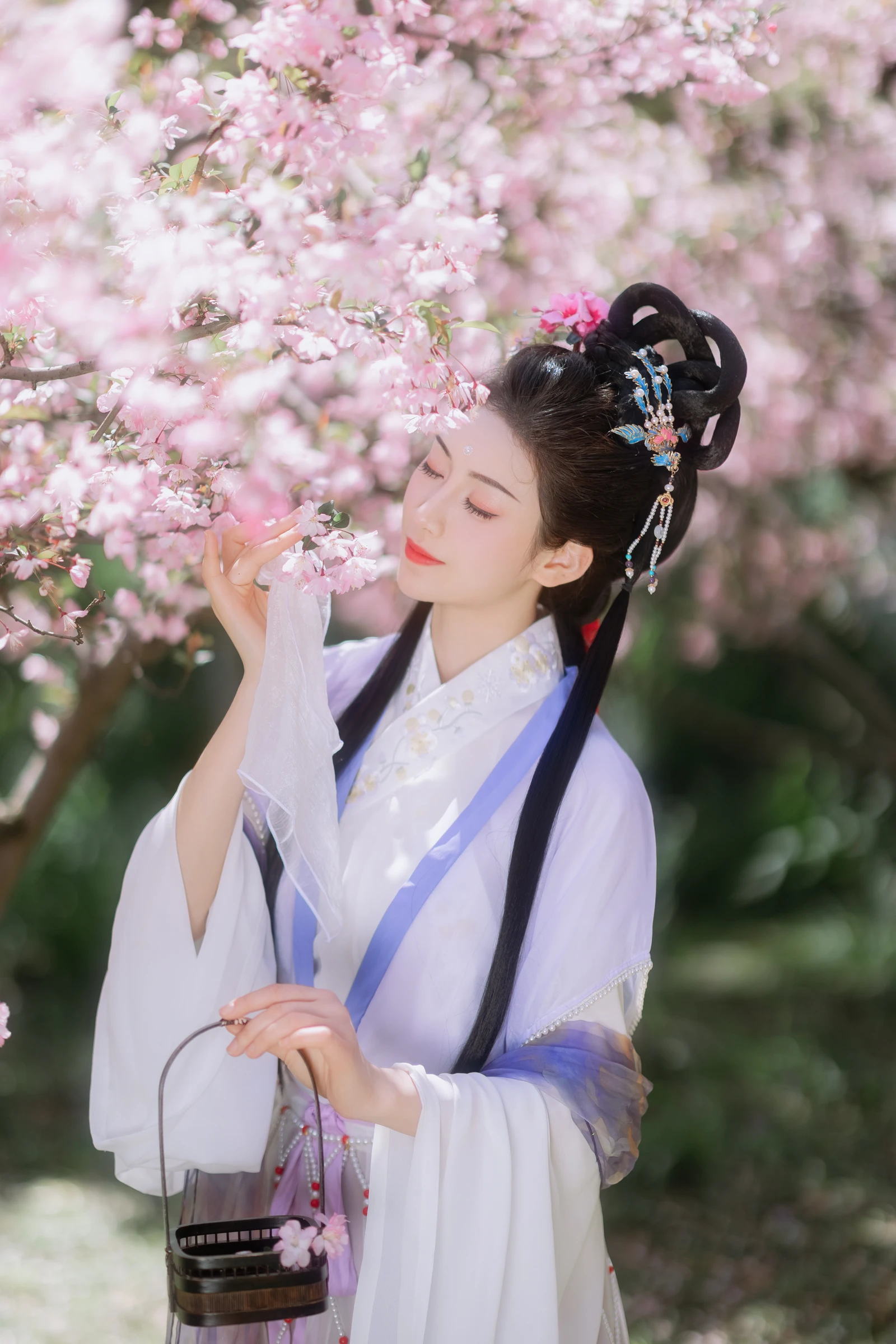 [YITUYU]艺图语-2024.10.21-海棠春-静姝-[24P-238MB]-9.webp